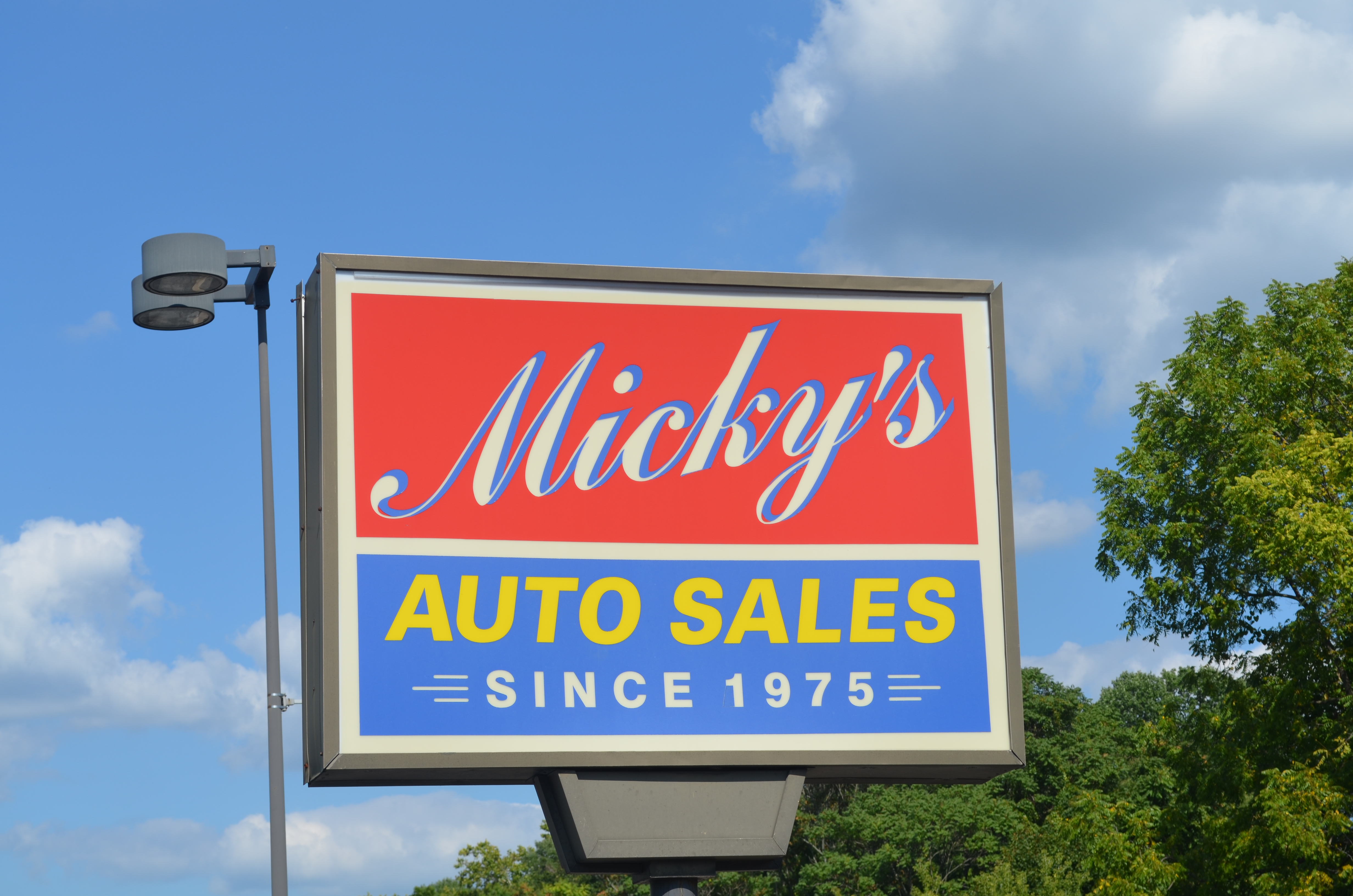 MICKY'S AUTO SALES in Reading, PA 19607