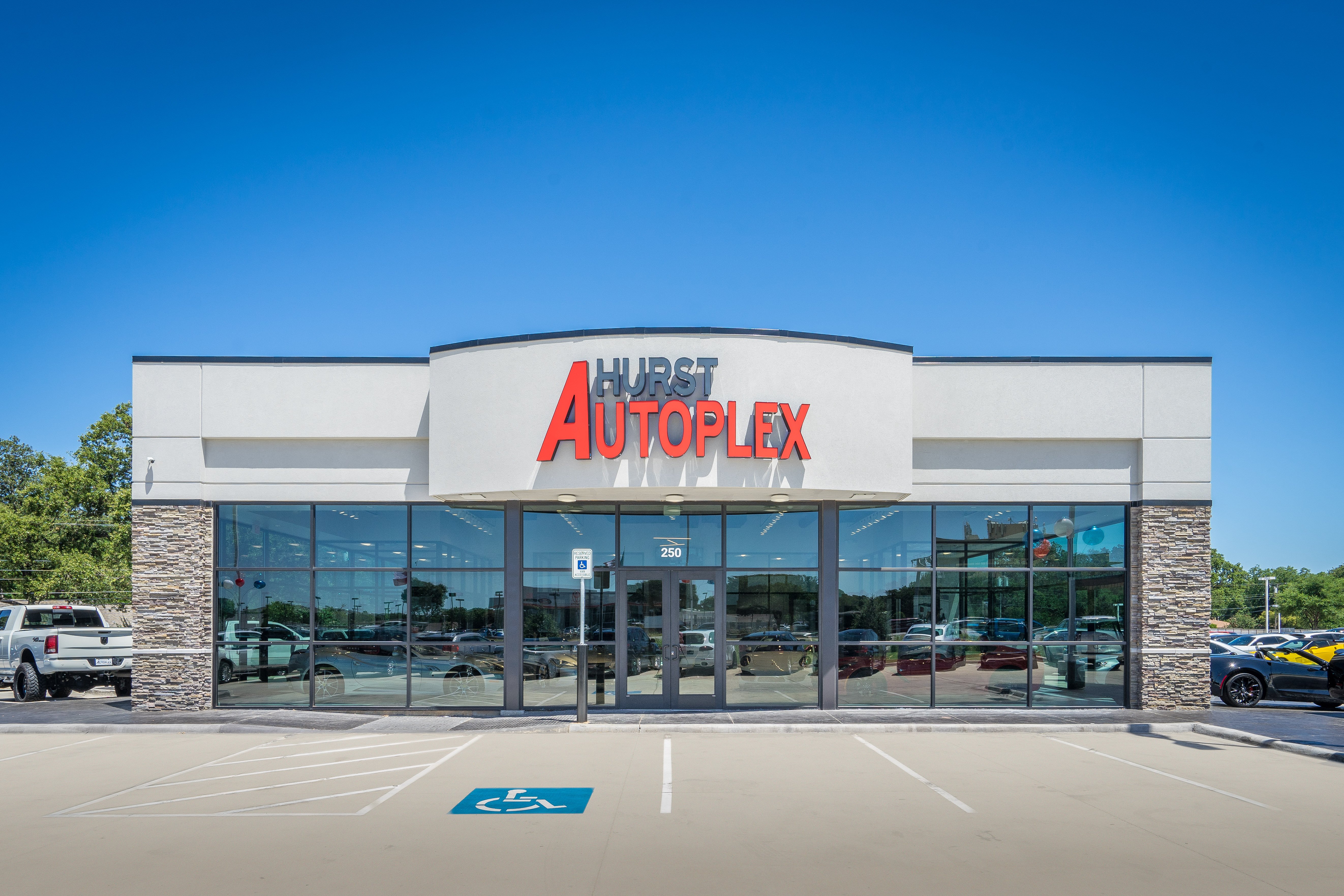 Hurst Autoplex Mitsubishi in Hurst, TX 76053