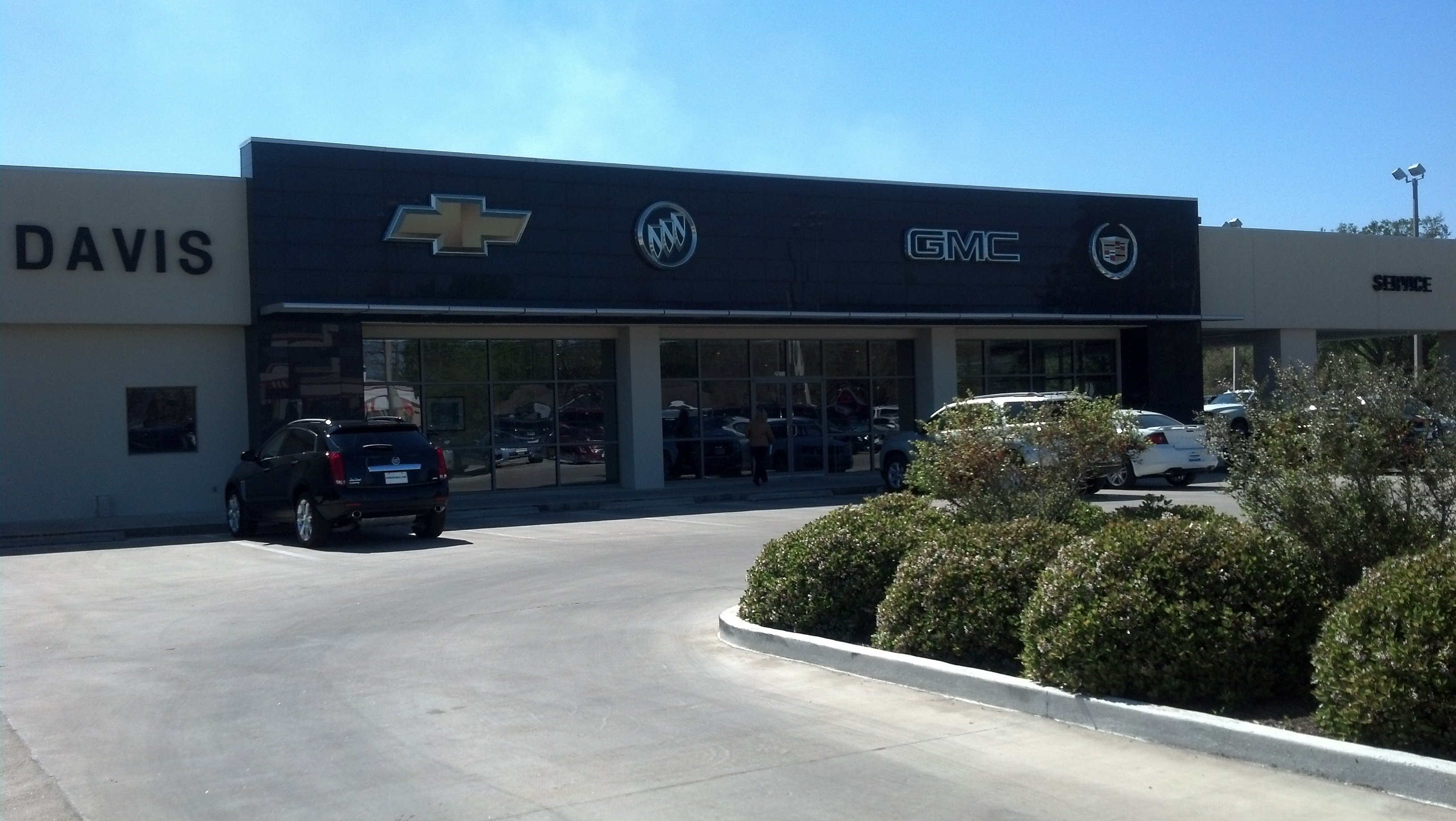 Don Davis Dealerships in El Campo, TX 77437
