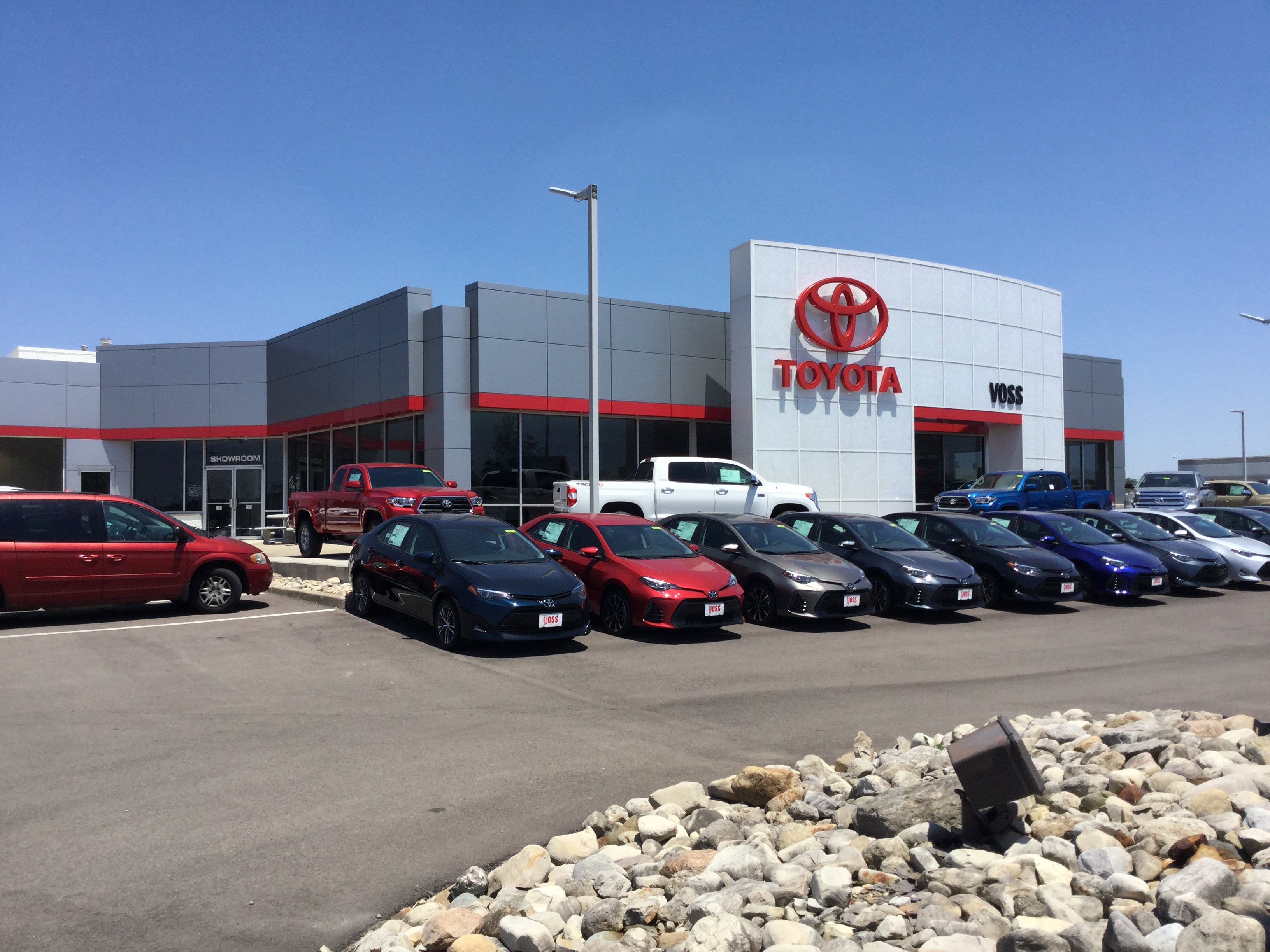 Voss Toyota in Beavercreek, OH 45434