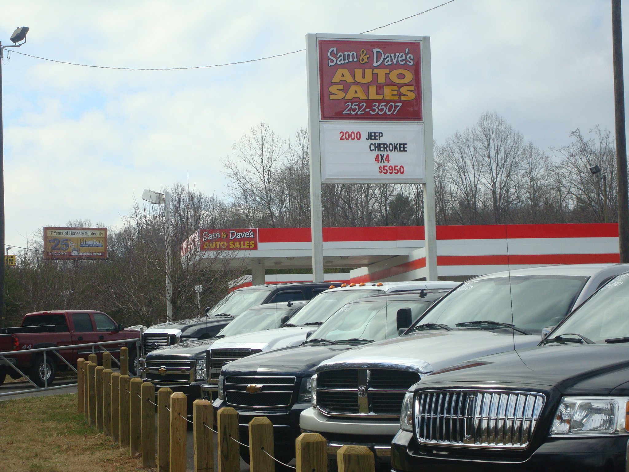 Sam & Dave's Auto Sales in Asheville, NC 28806