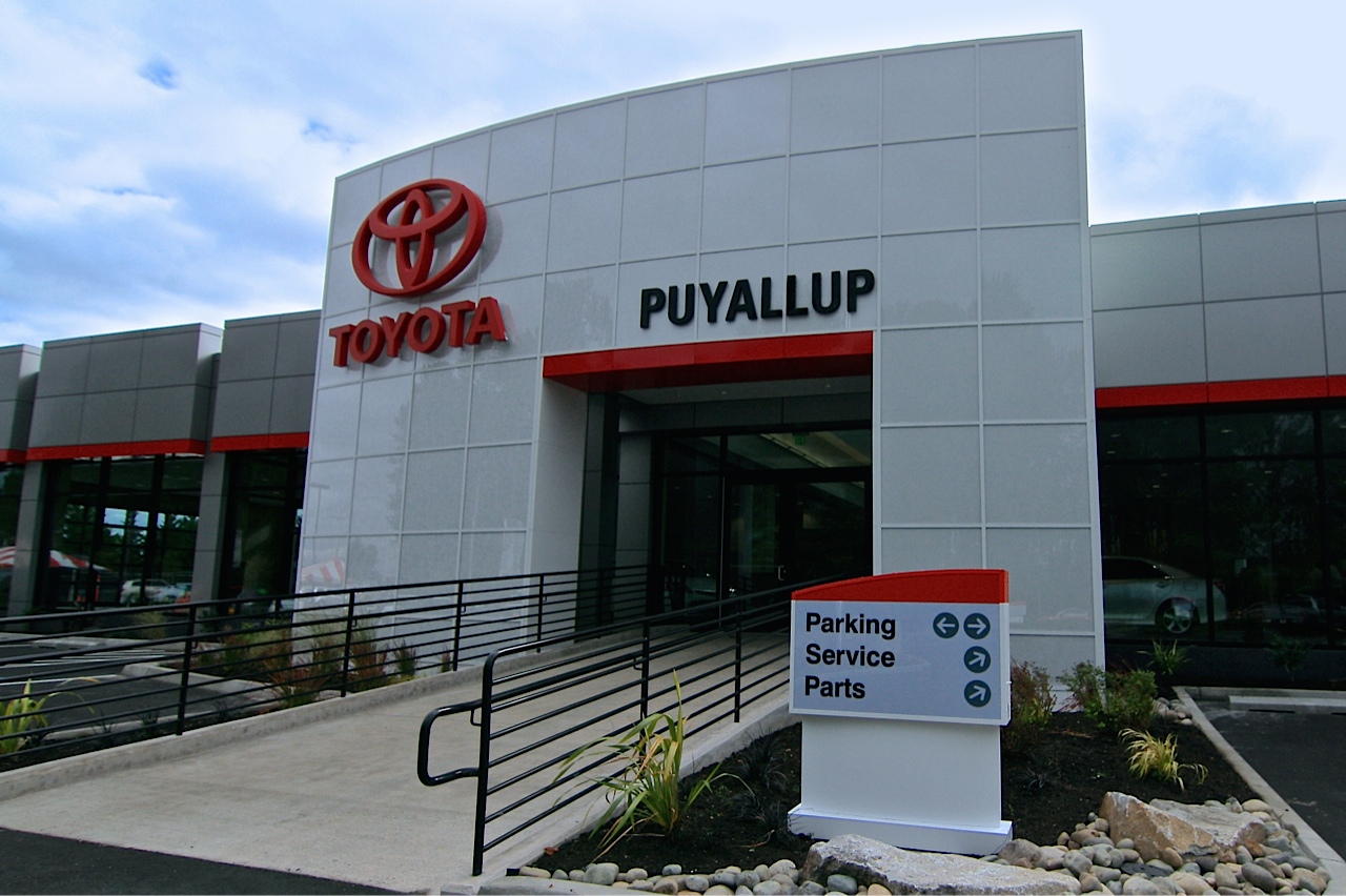 Toyota of Puyallup in Puyallup, WA 98371