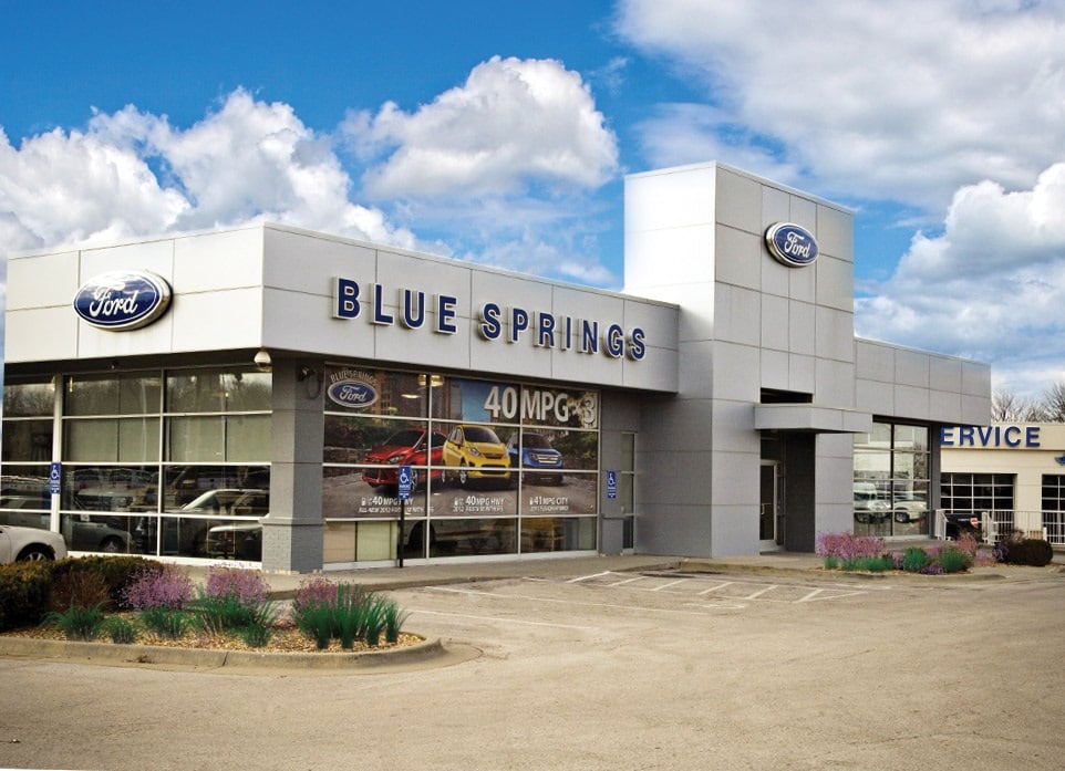 Blue Springs Ford in Blue Springs, MO 64015