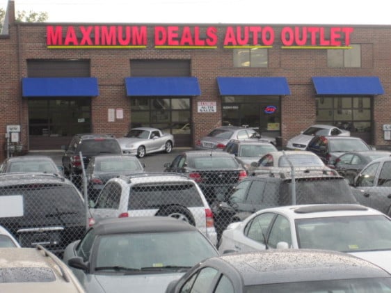 Maximum Auto Outlet in Manassas Park, VA 20111