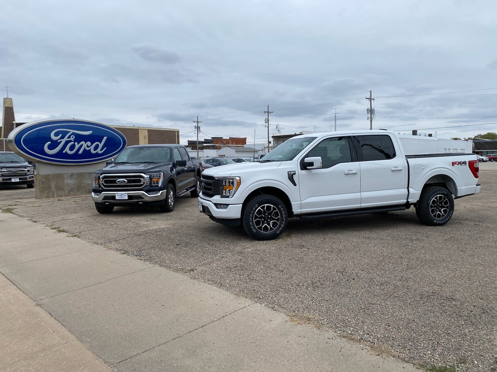 Hillsboro Ford in Hillsboro, KS 67063