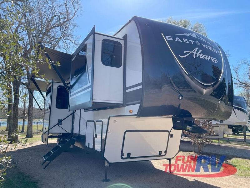 2024 East to West Ahara 380FL for Sale