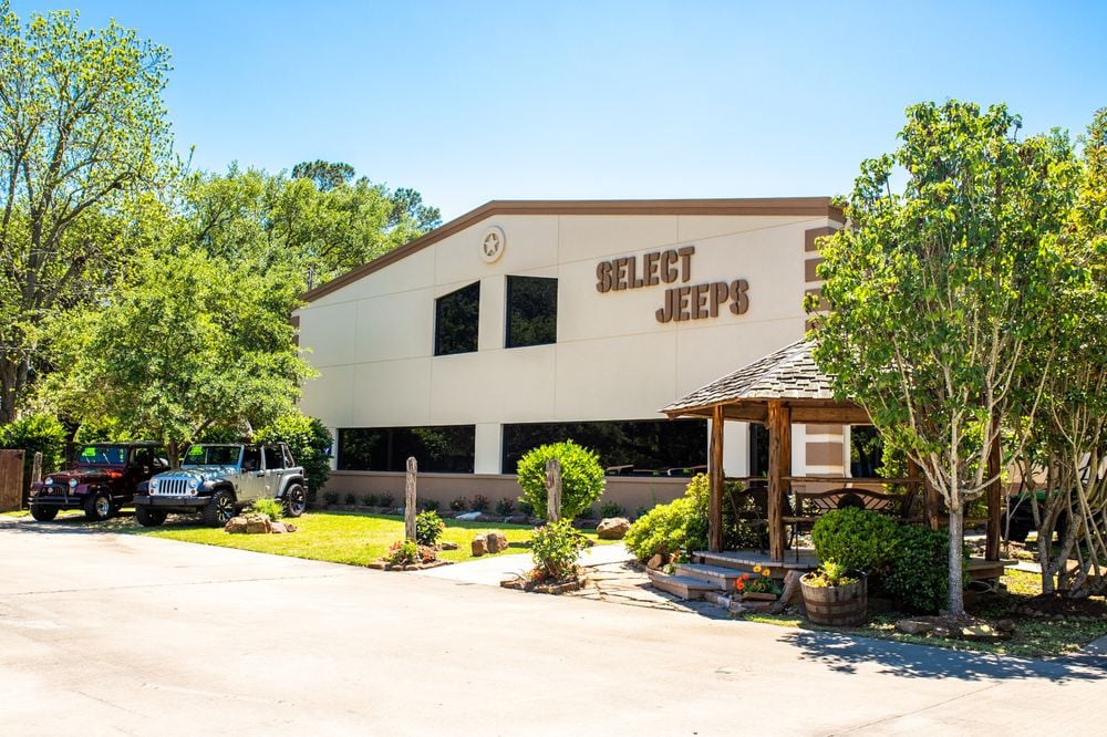 Select Jeeps in League, TX 77573