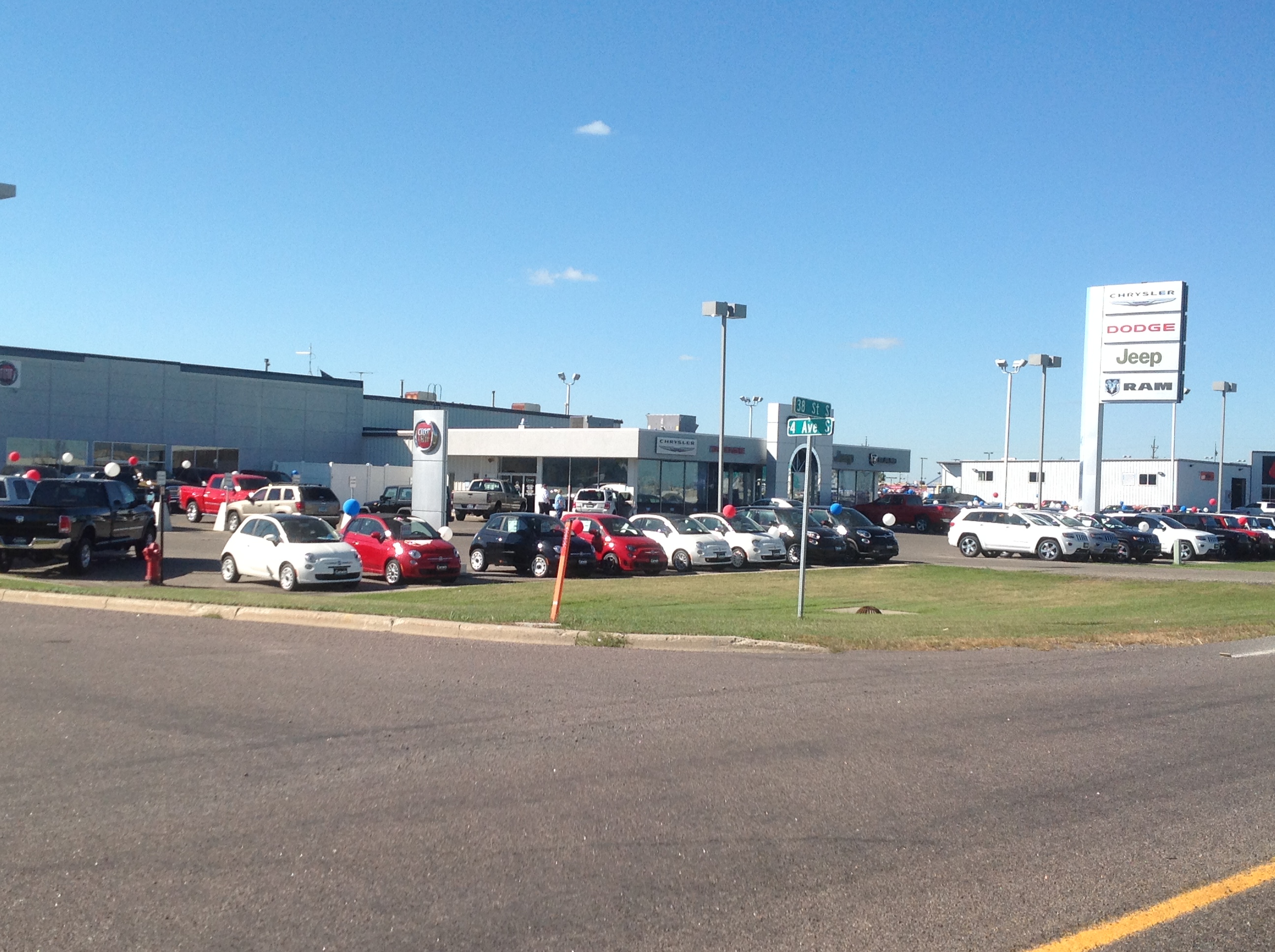 Corwin Chrysler Dodge in Fargo, ND 58103