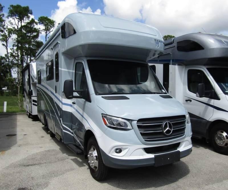 2024 Winnebago Navion IM524V-L 25ft for Sale