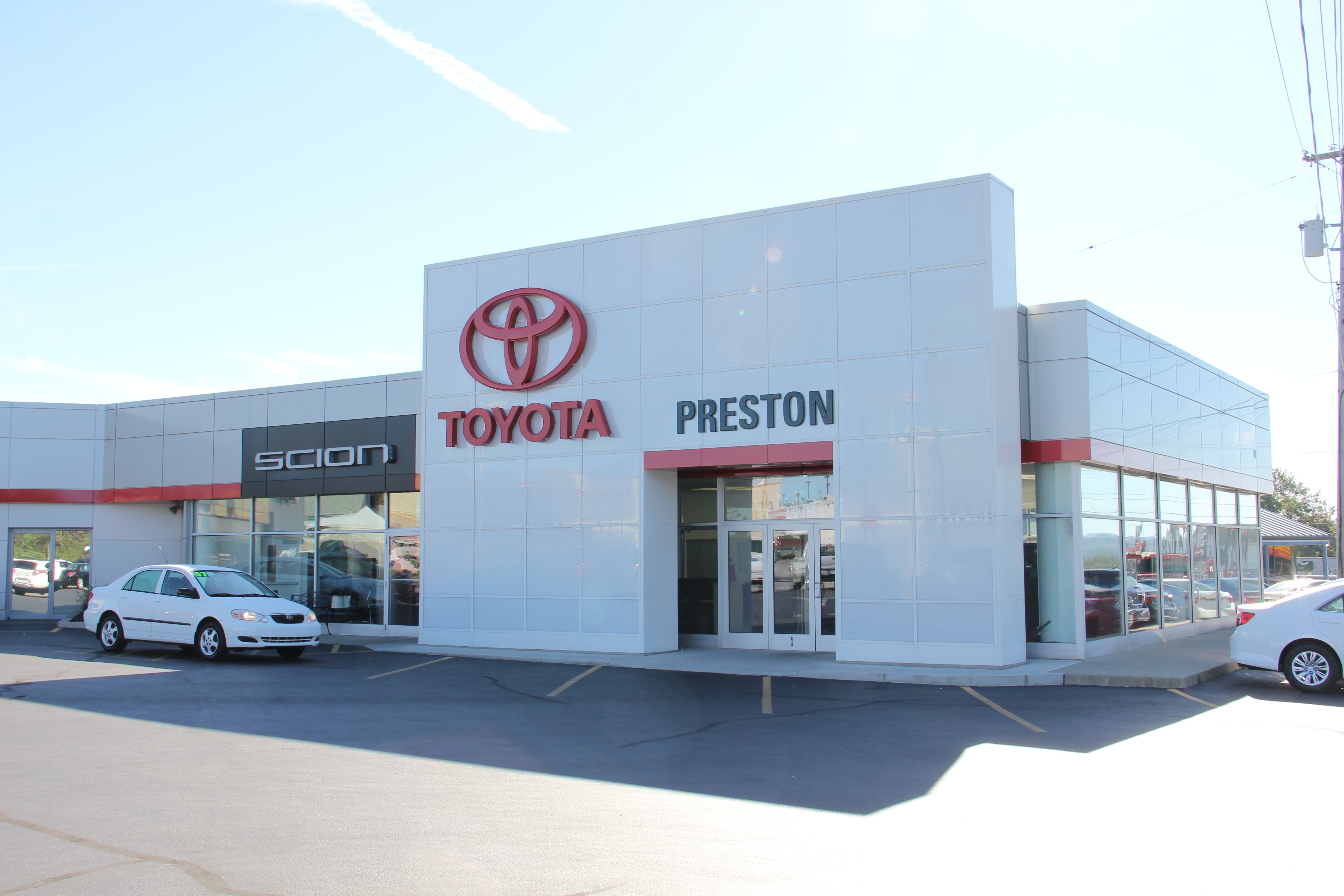 Preston Motors: Toyota in New Castle, PA 16105