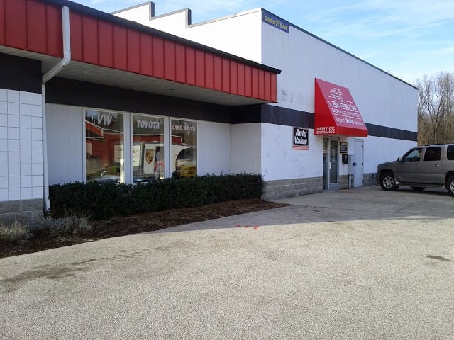 Lakeside Automotive Group LLC in Spring Lake, MI 49456