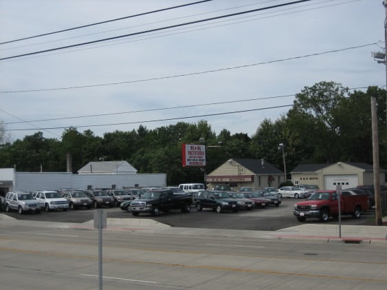 R & R Motors in Painesville, OH 44077