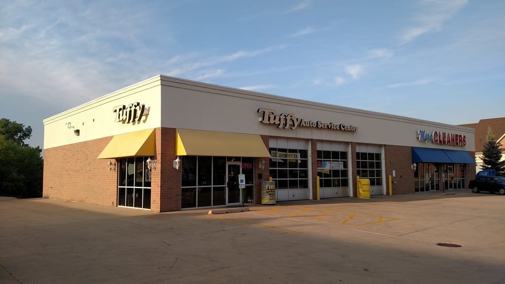 Tuffy Auto Service Center - Acorn Lane | Lake in the Hills, IL 60156