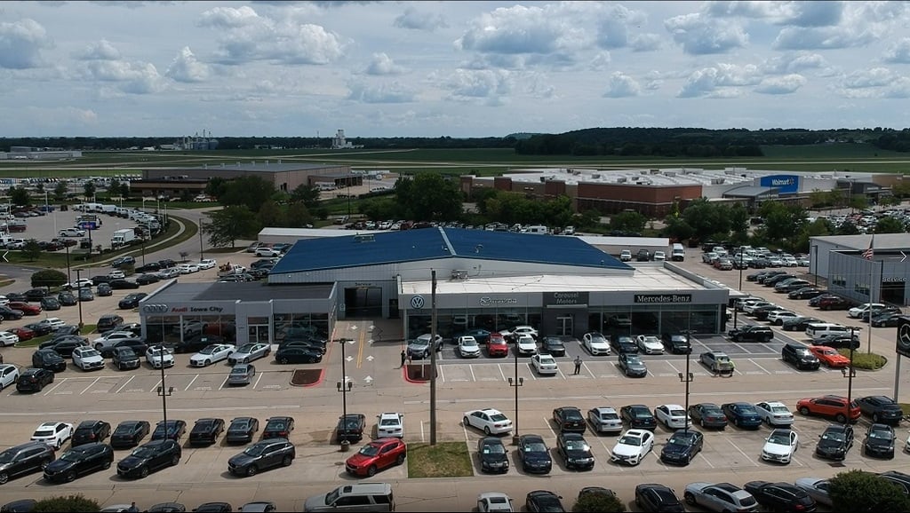 Carousel Mazda | Iowa, IA 52246