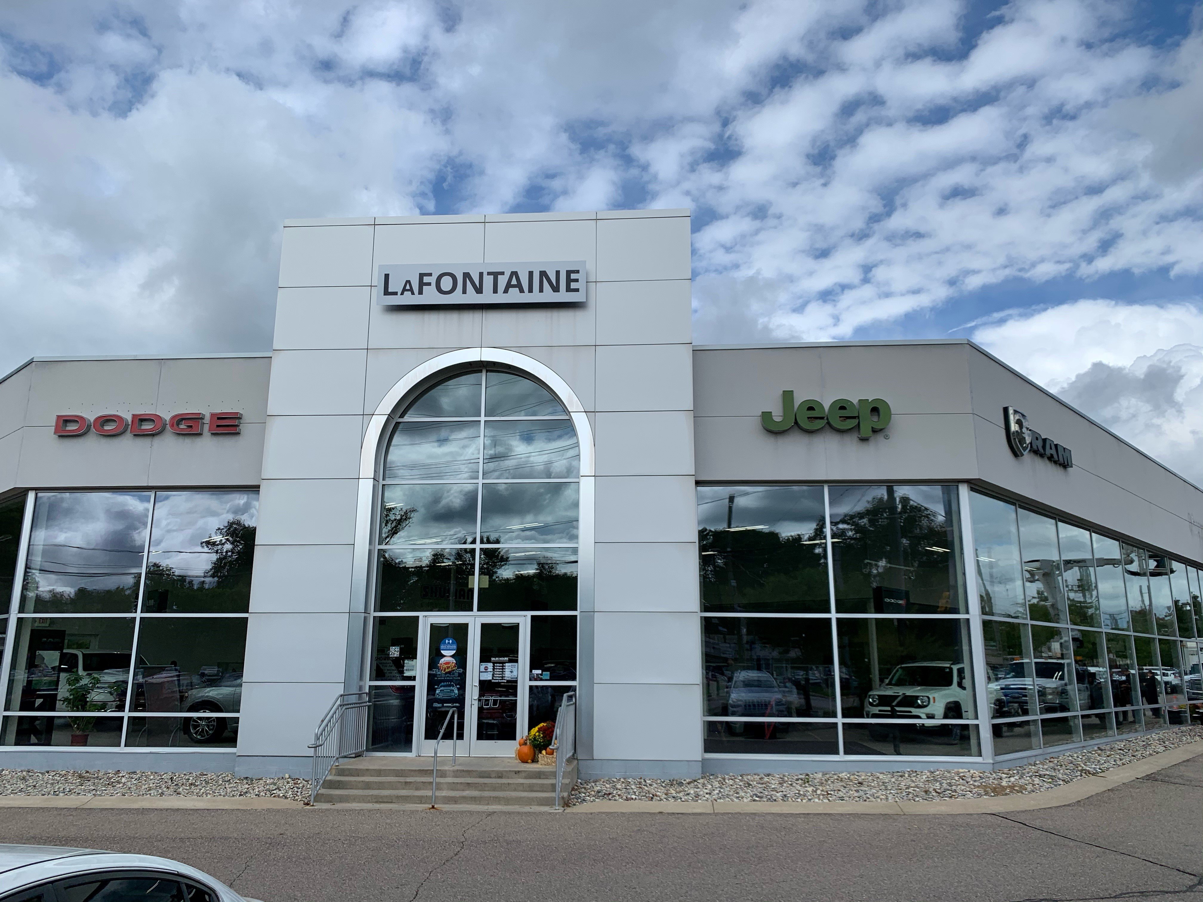 Lafontaine Chrysler Dodge Jeep Ram of Walled Lake in Walled Lake, MI 48390