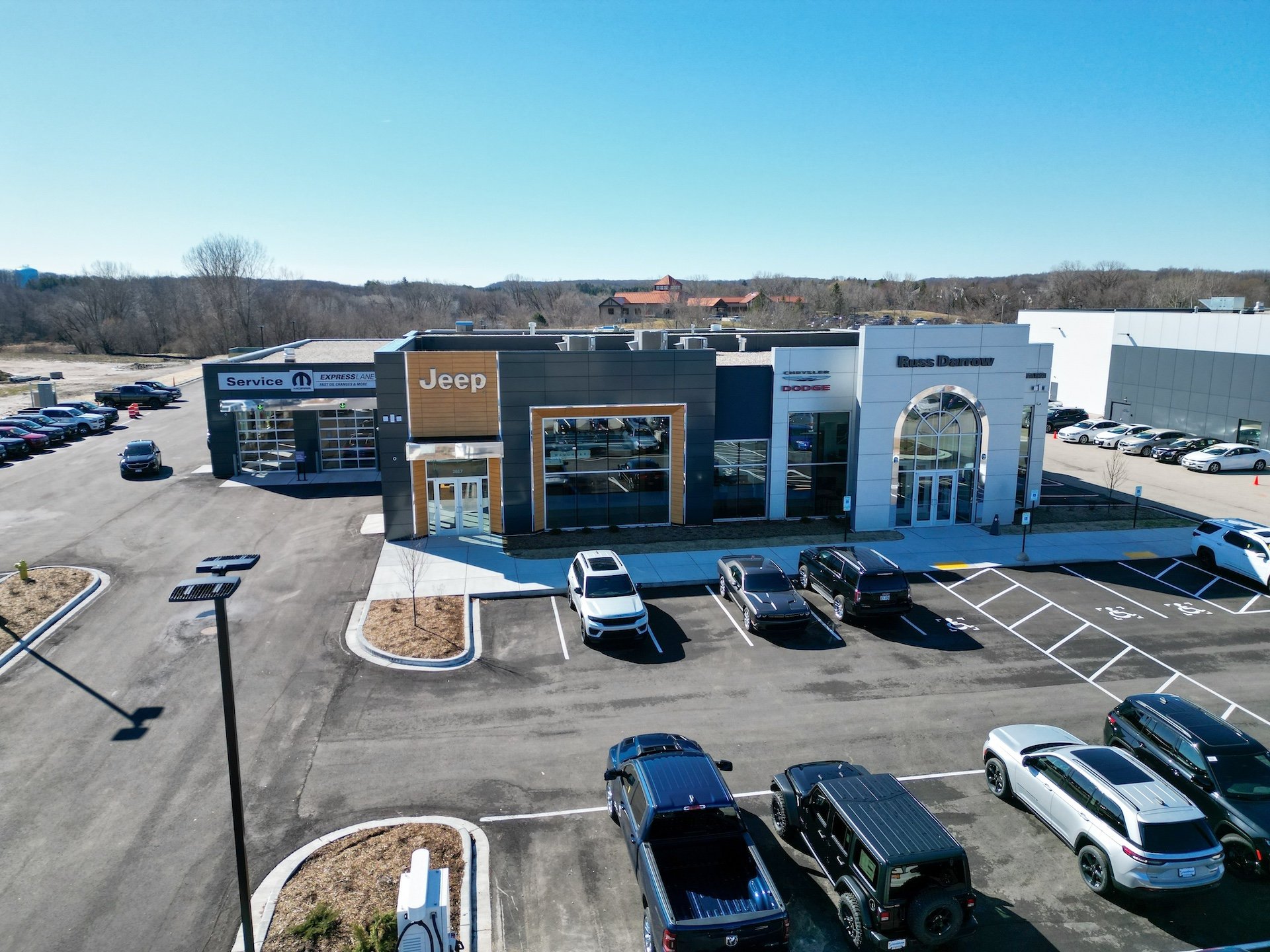Russ Darrow Chrysler Jeep Dodge RAM of West Bend in West Bend, WI 53095