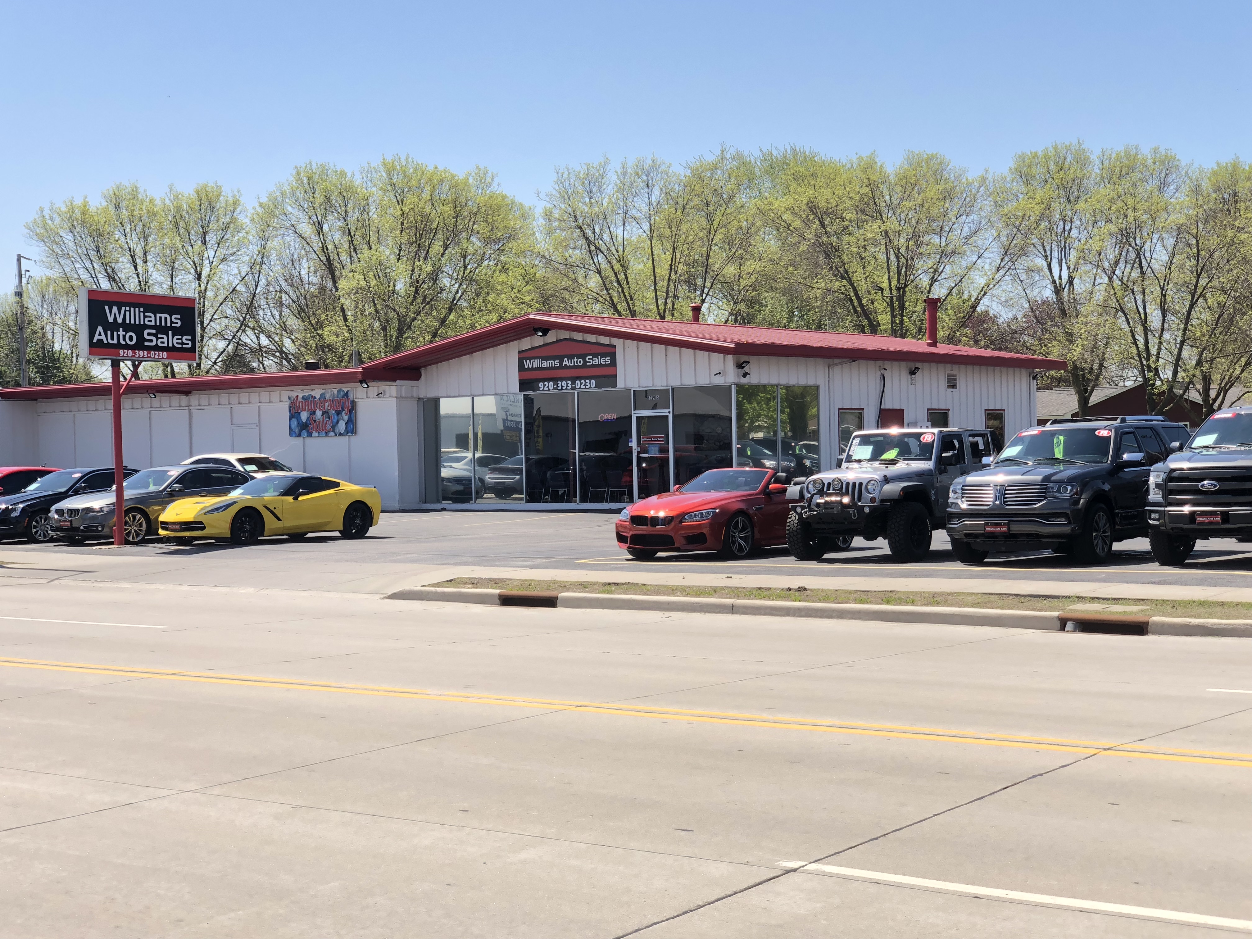 Williams Auto Sales LLC in Green Bay, WI 54303