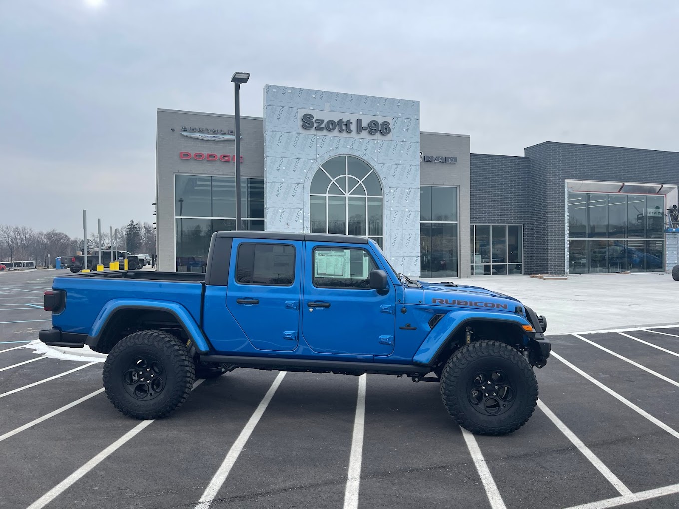Szott I-96 Chrysler Dodge Jeep Ram in New Hudson, MI 48165