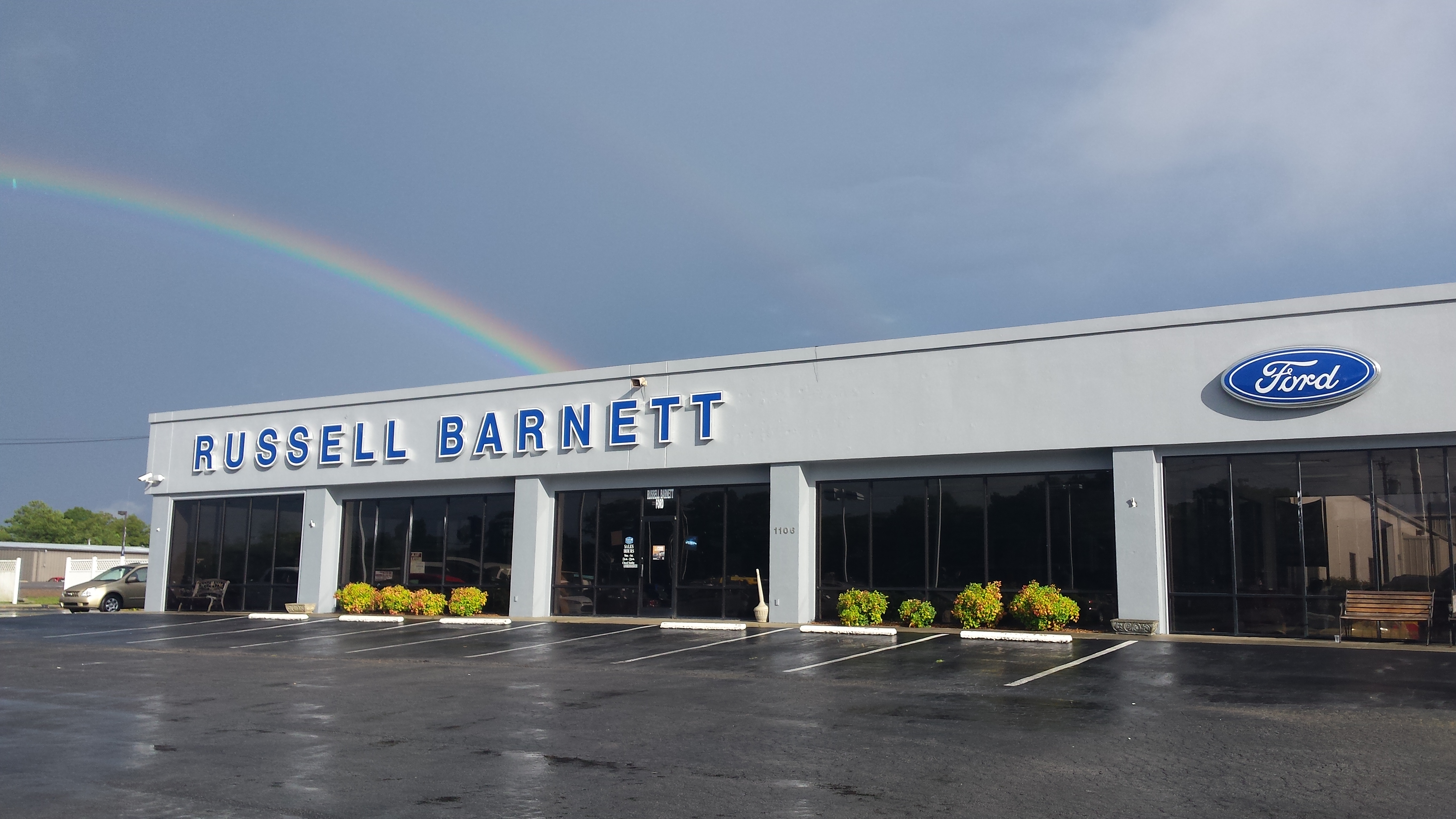 Russell Barnett Tullahoma Ford in Tullahoma, TN 37388