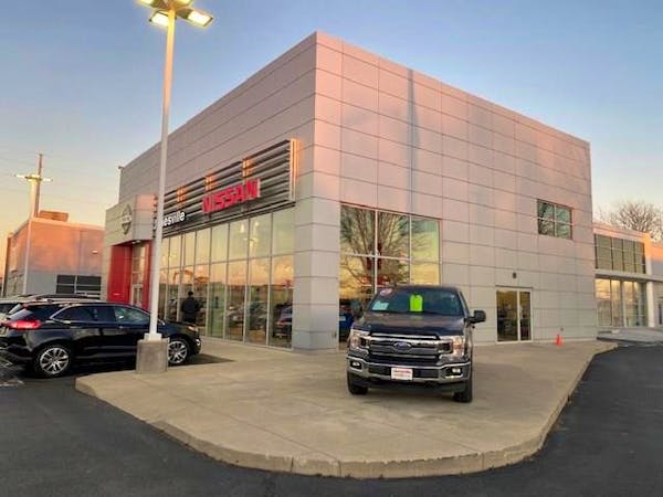 Janesville Nissan in Janesville, WI 53545