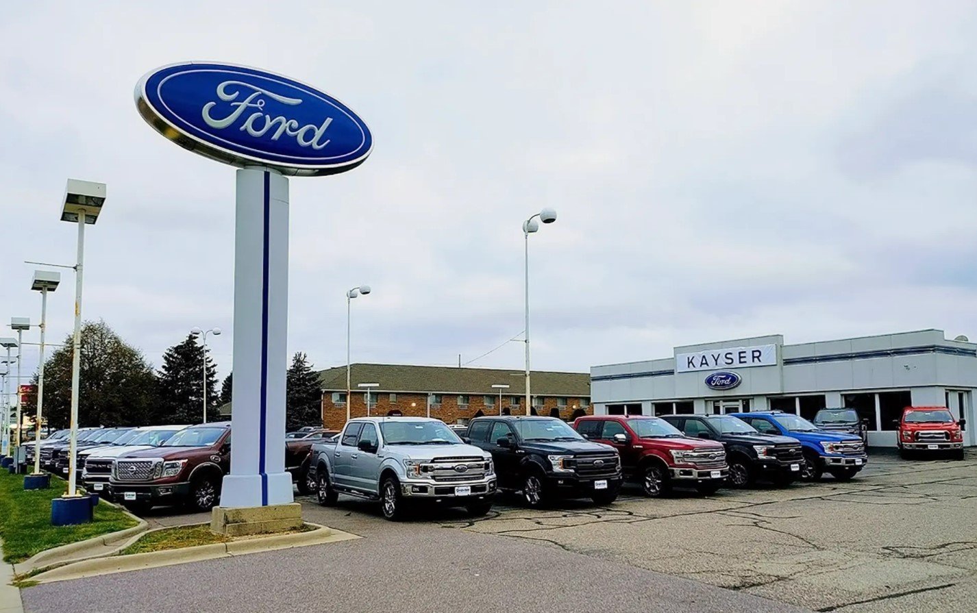 Kayser Ford of Sauk City LLC in Sauk City, WI 53583
