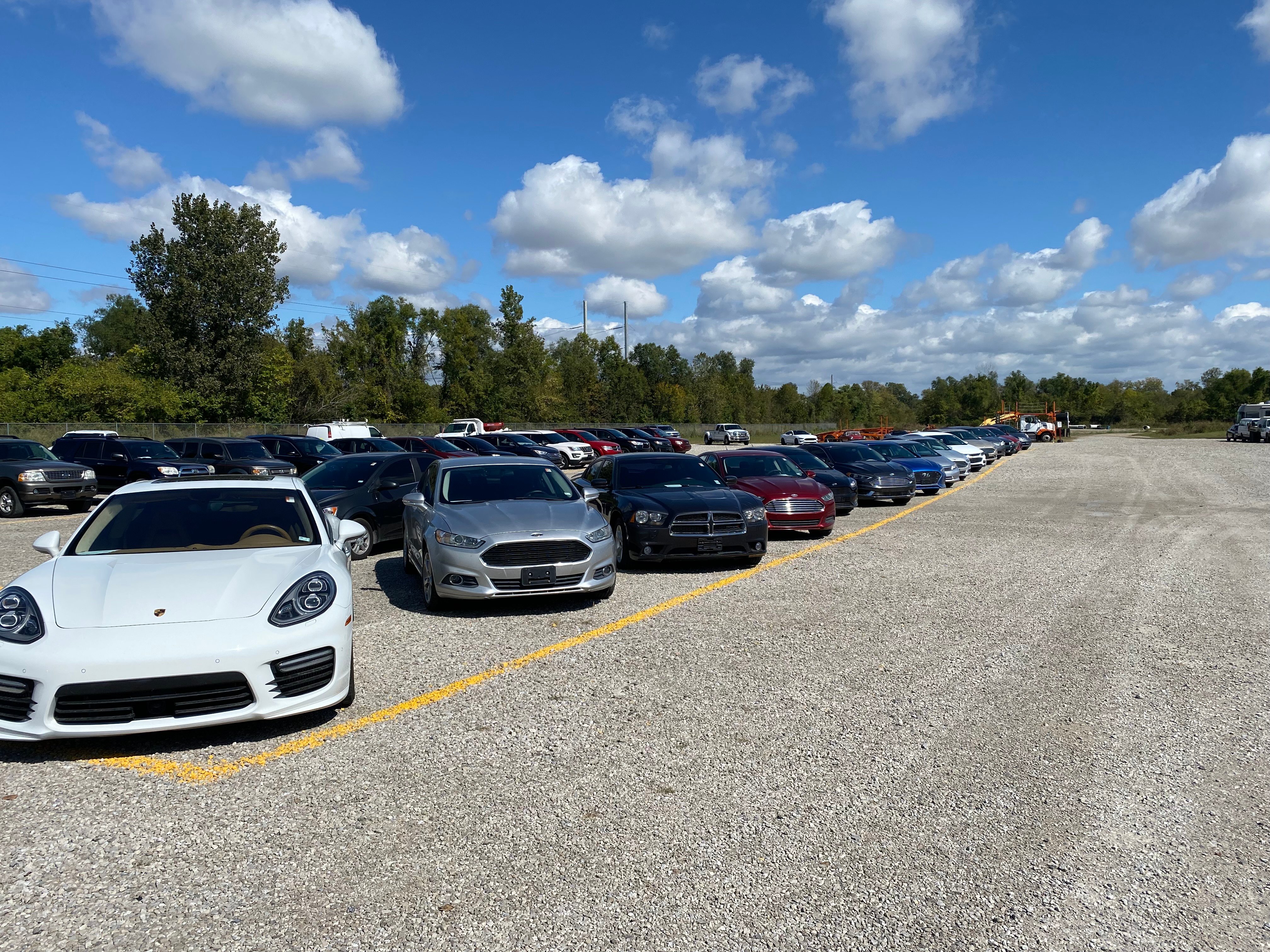 Continental Auto Sales in Maryland Heights, MO 63043