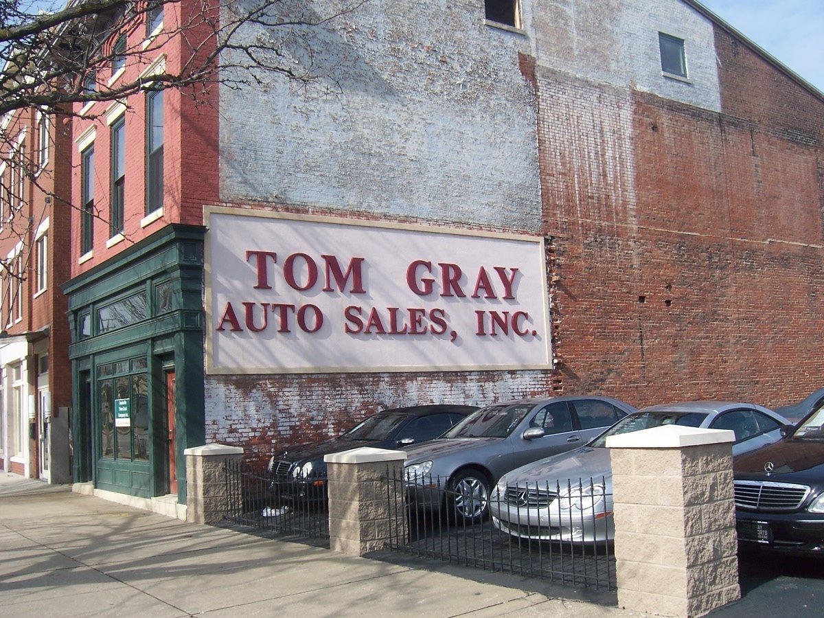 Tom Gray Auto Sales in Louisville, KY 40204