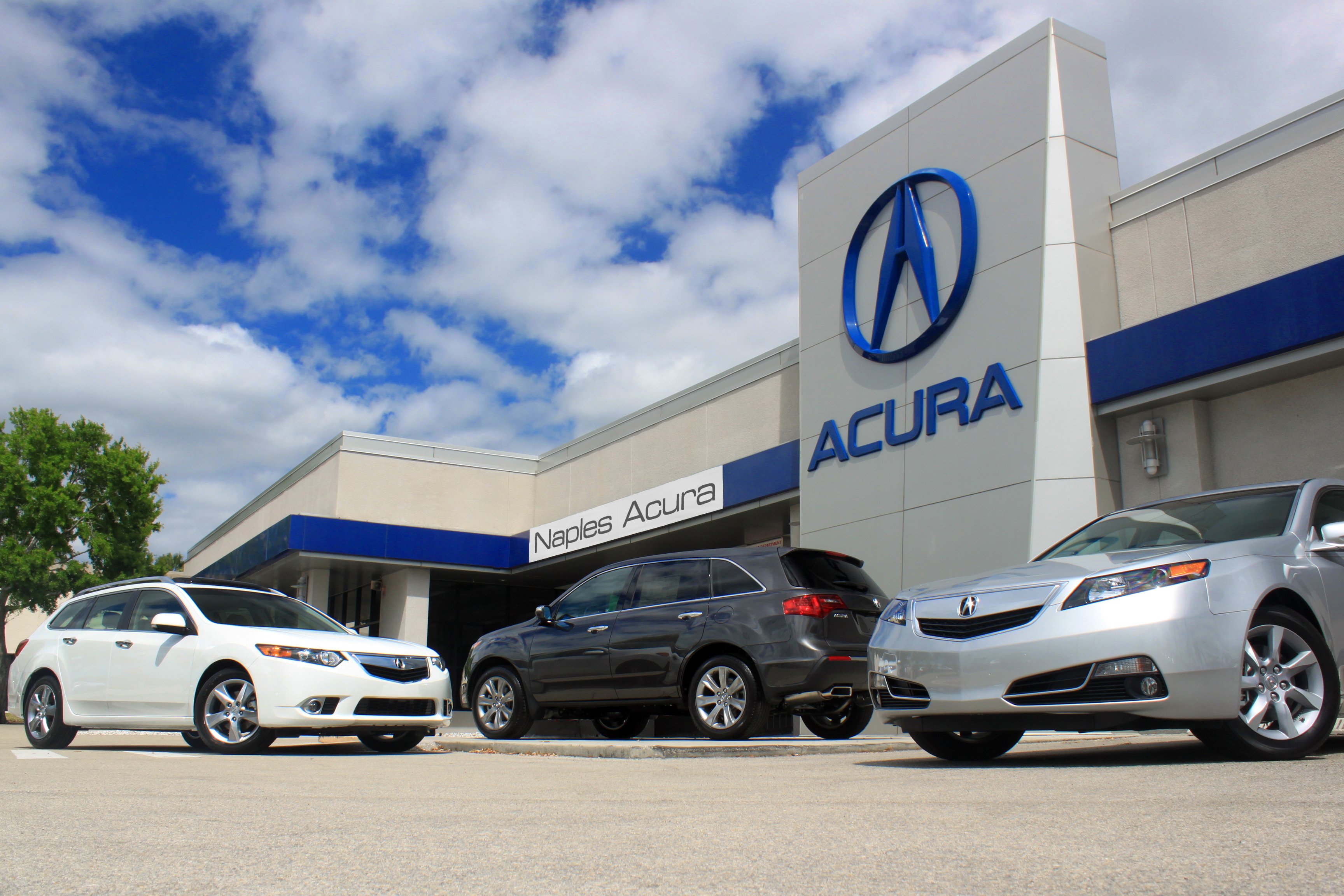 Naples Acura in Naples, FL 34104