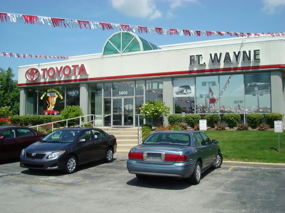 Fort Wayne Toyota in Fort Wayne, IN 46804