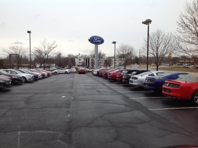 Bill Collins Ford Lincoln in Louisville, KY 40218