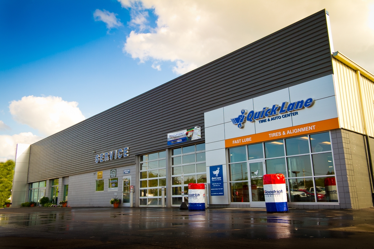 Van Bortel Ford in East Rochester, NY 14445