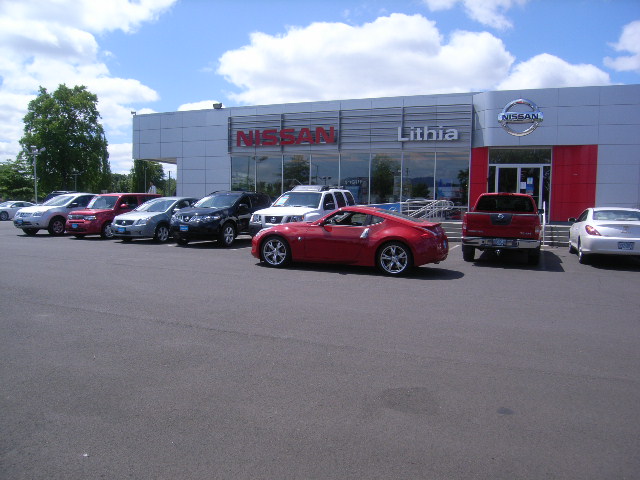 Lithia Nissan of Eugene in Eugene, OR 97401