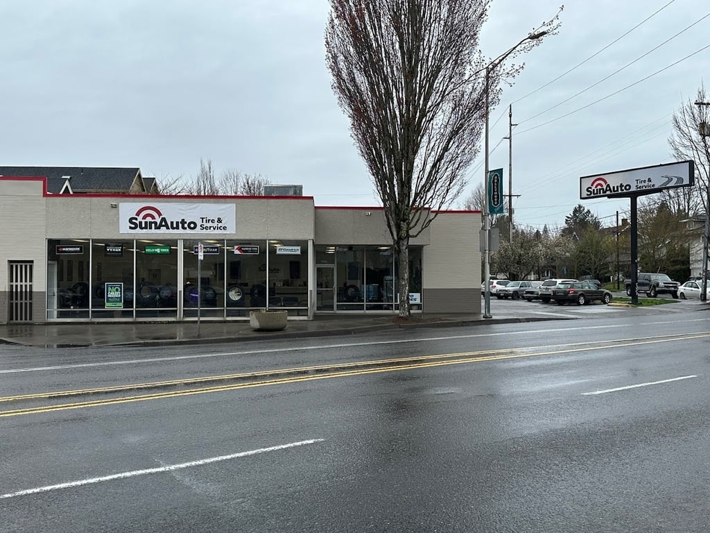 Sun Auto Tire and Service - Portland | Portland, OR 97213