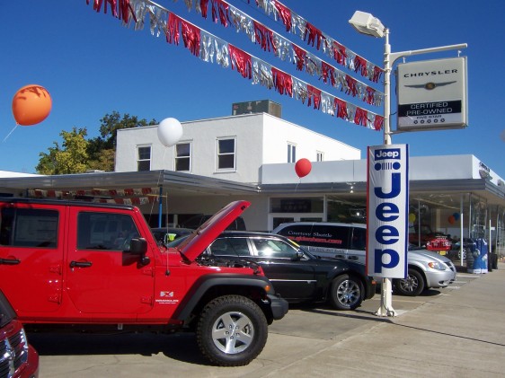 SJ Denham Chrysler Jeep in Redding, CA 96003