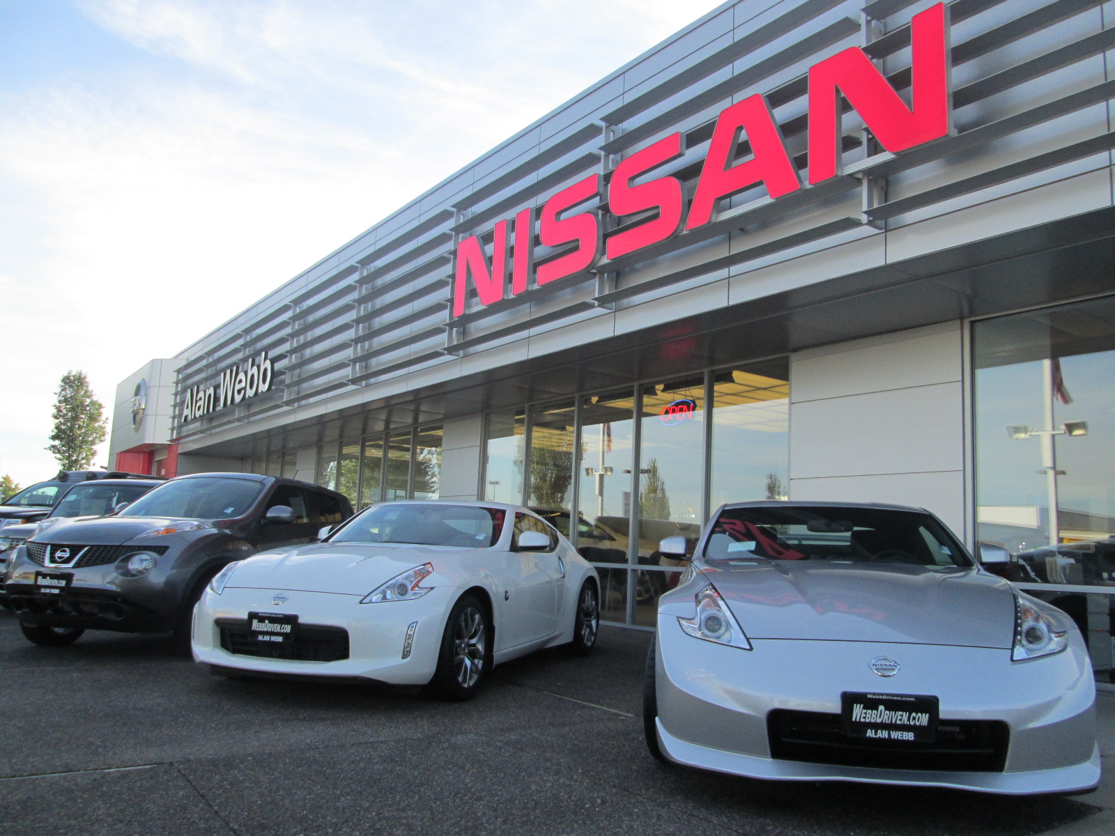 Alan Webb Nissan in Vancouver, WA 98662