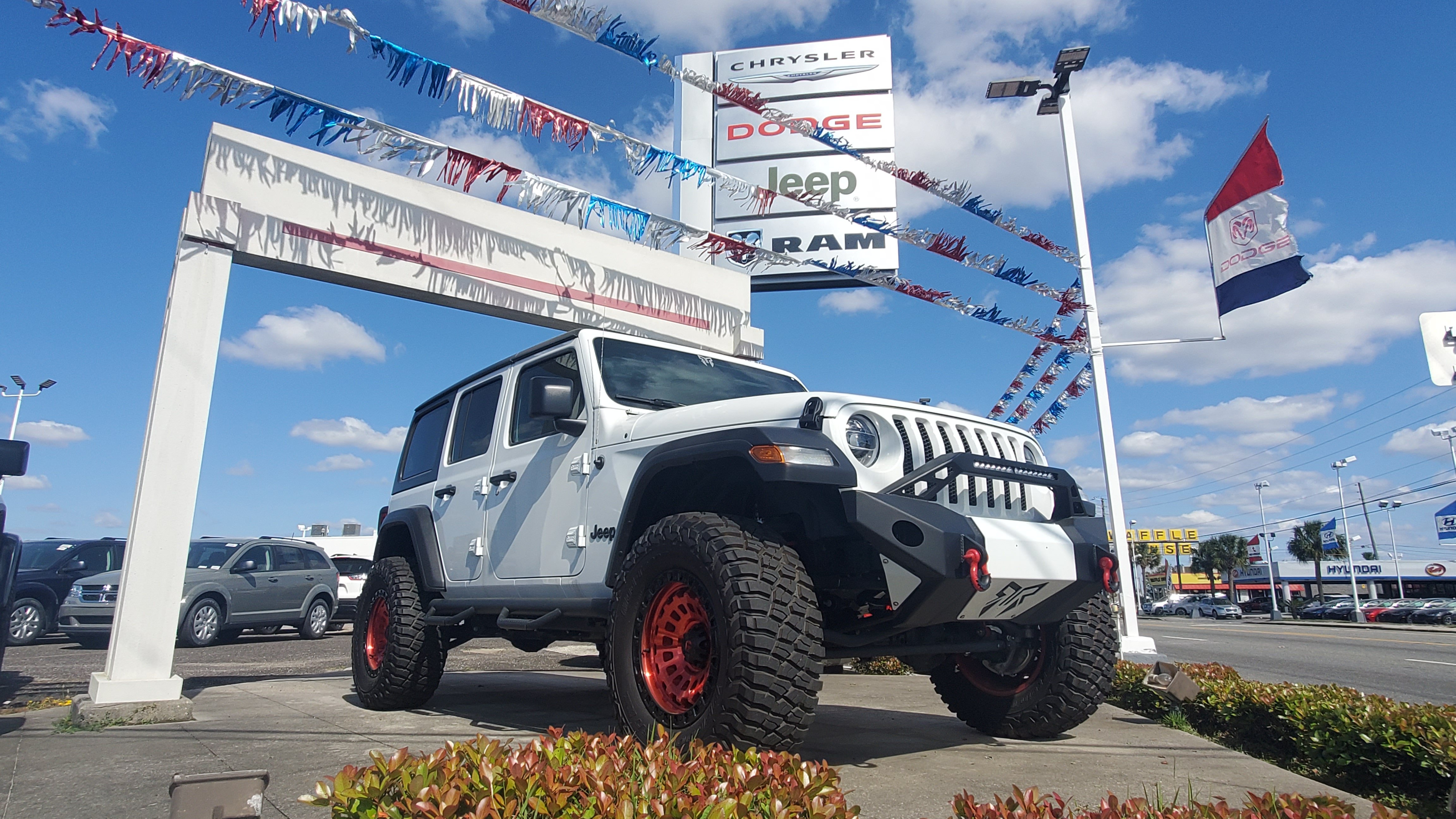 Bay Chrysler Dodge Jeep Ram in Panama, FL 32401
