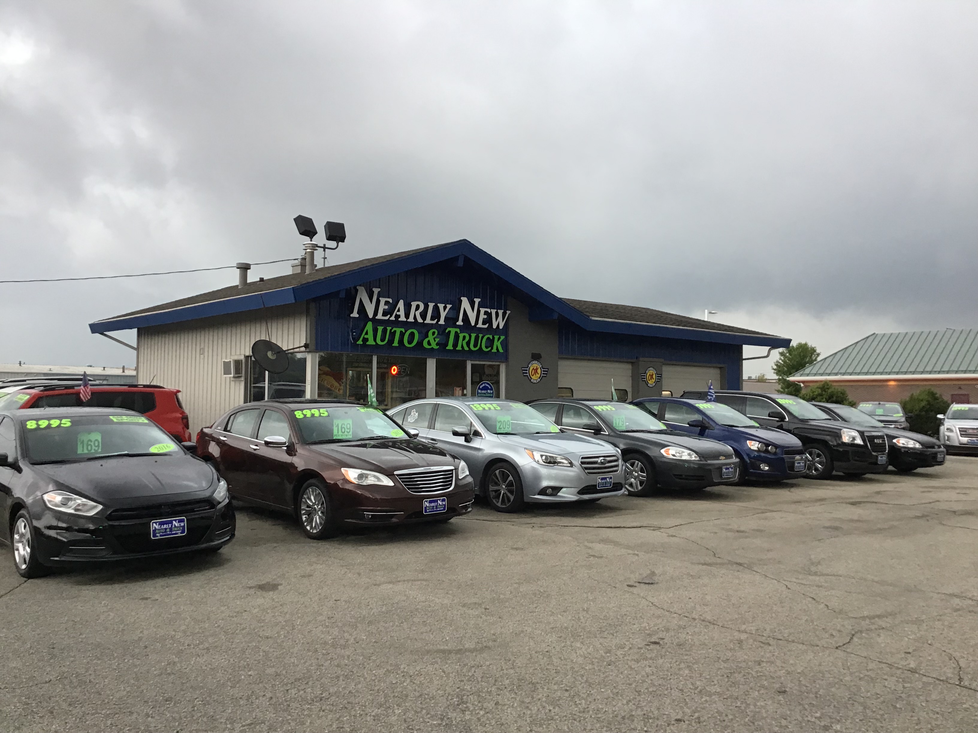 Nearly New Auto and Truck - Lombardi Ave in Green Bay, WI 54304