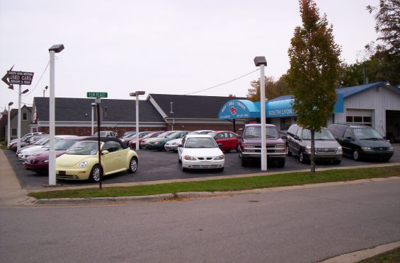 South Lyon Motors in South Lyon, MI 48178