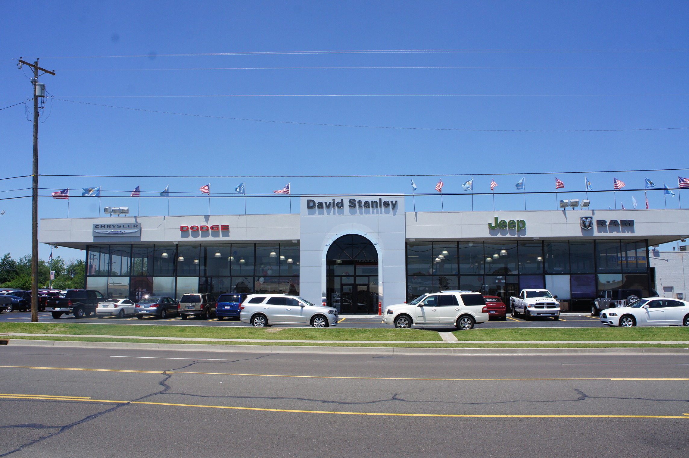 David Stanley Chrysler Jeep Dodge RAM in Midwest, OK 73110