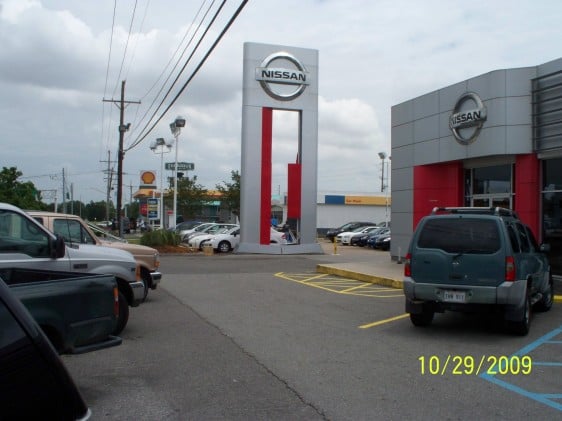 Premier Nissan in Metairie, LA 70003