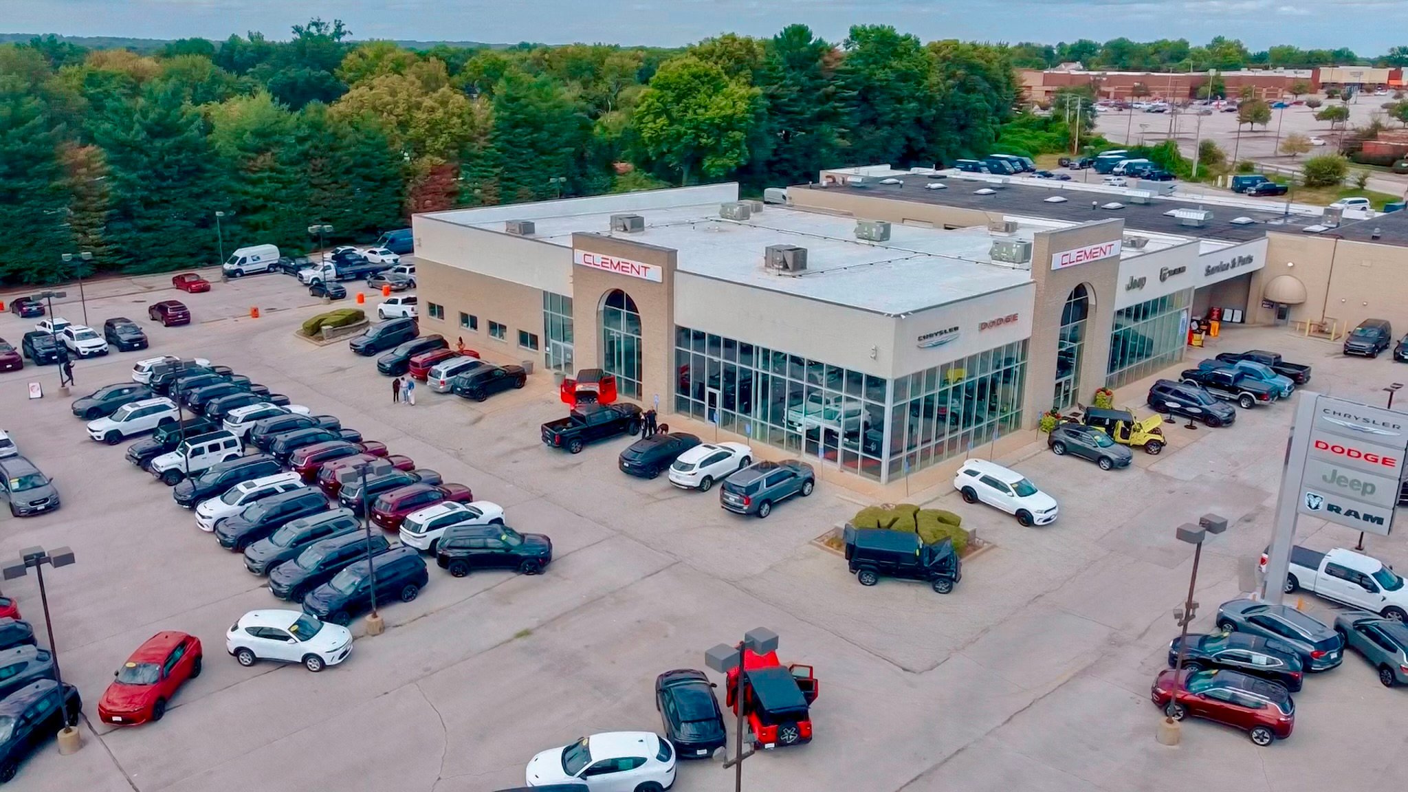 Clement Chrysler Dodge Jeep Ram Florissant in Florissant, MO 63033