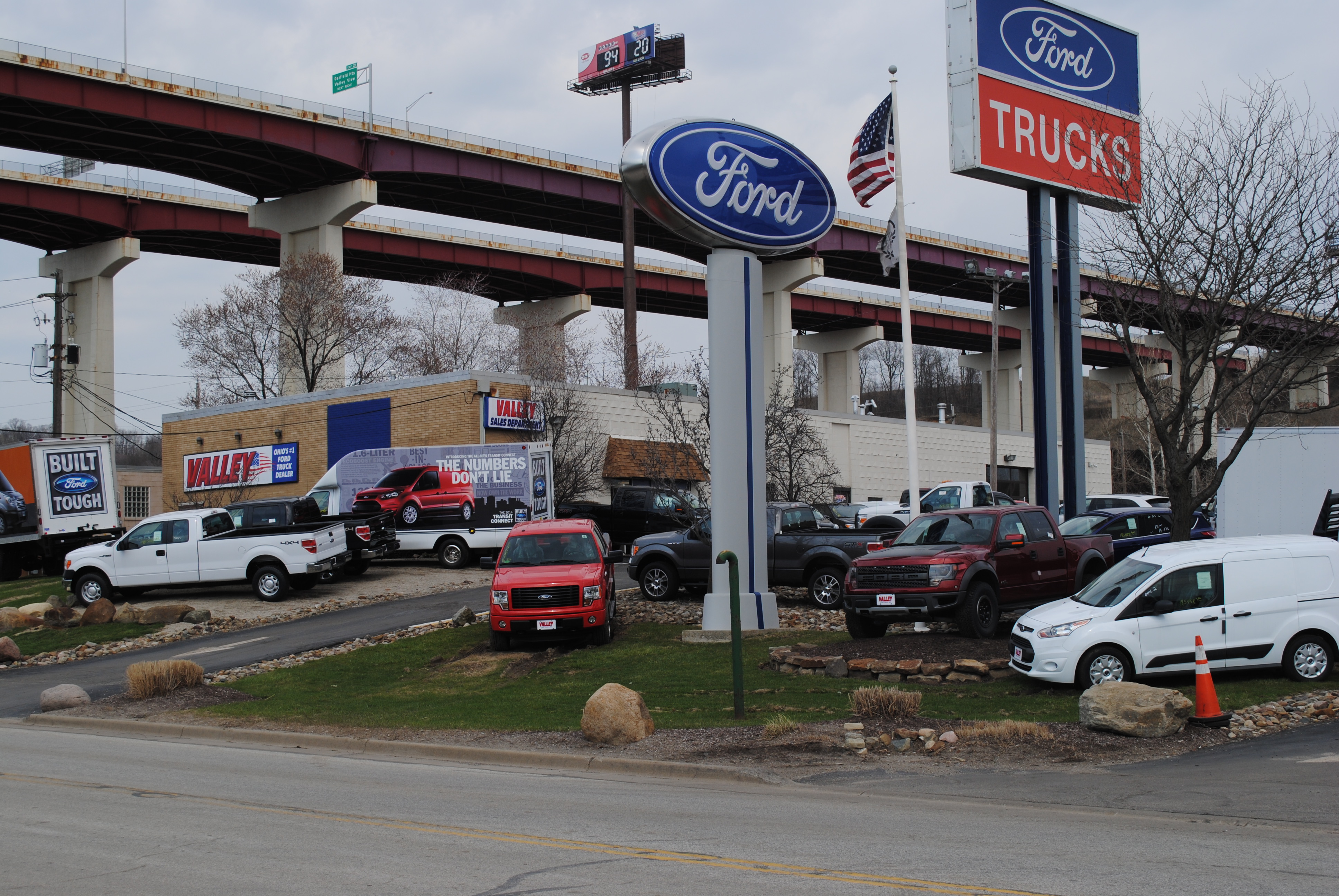 Valley Ford Truck in Cleveland, OH 44125