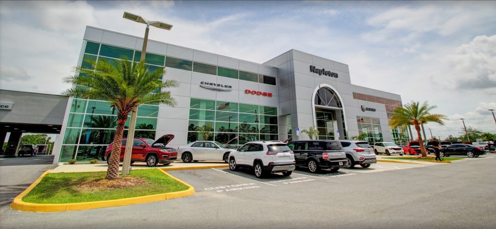 Napleton Clermont Chrysler Jeep Dodge RAM in Clermont, FL 34711