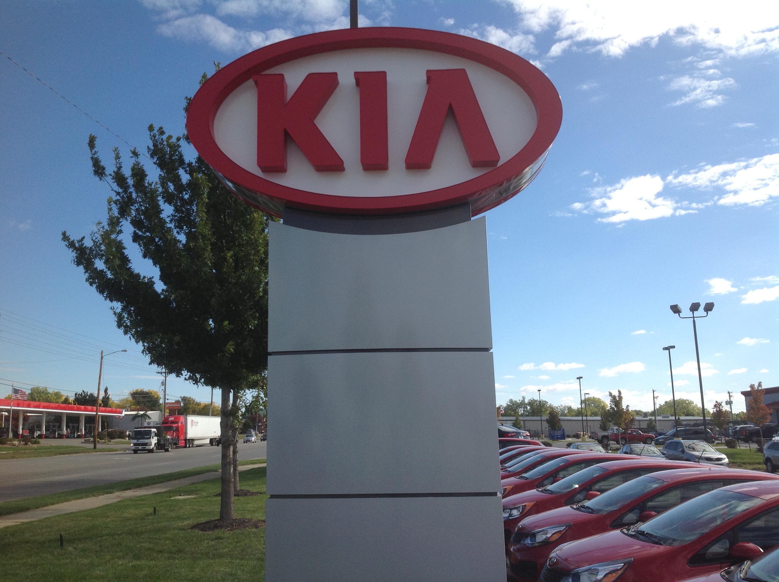 Lawrence KIA in Lawrence, KS 66046