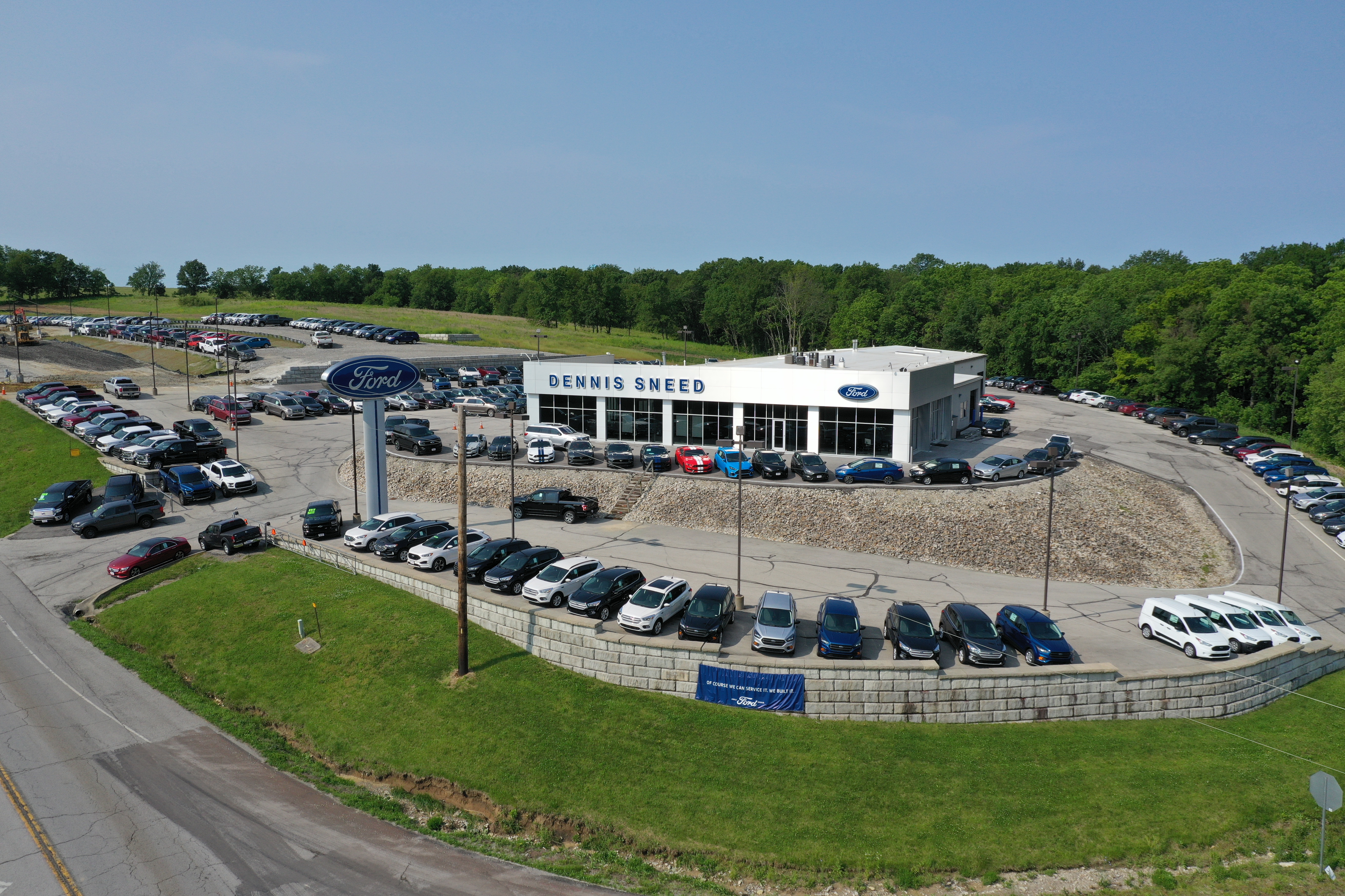 Dennis Sneed Ford in Gower, MO 64454