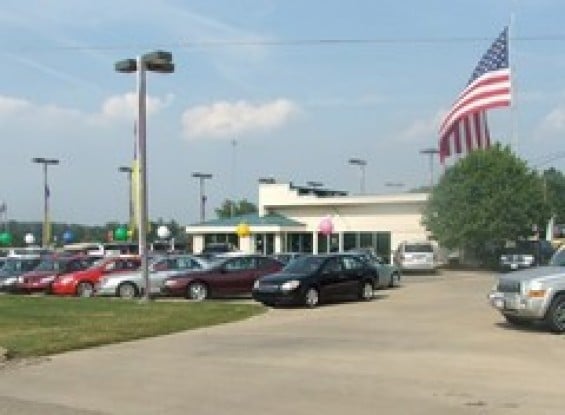 VanDevere Auto Outlet in Akron, OH 44312