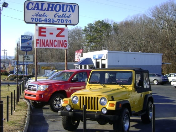 Calhoun Auto Outlet in Calhoun, GA 30701