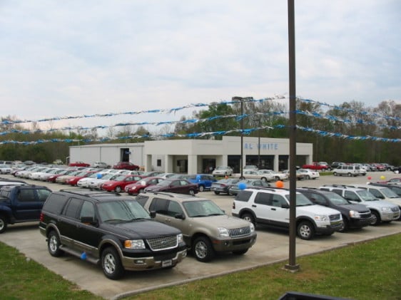Al White Motors in Manchester, TN 37355