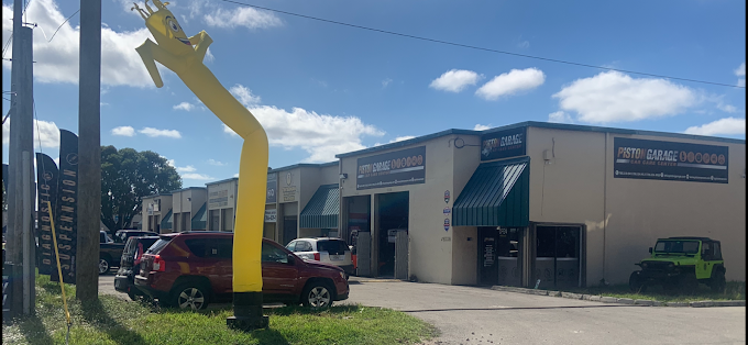 Piston Garage Car Care Center | Miami, FL 33157