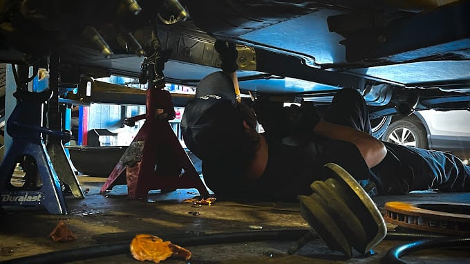 Galaxy Drive Garage | Webster, TX 77598